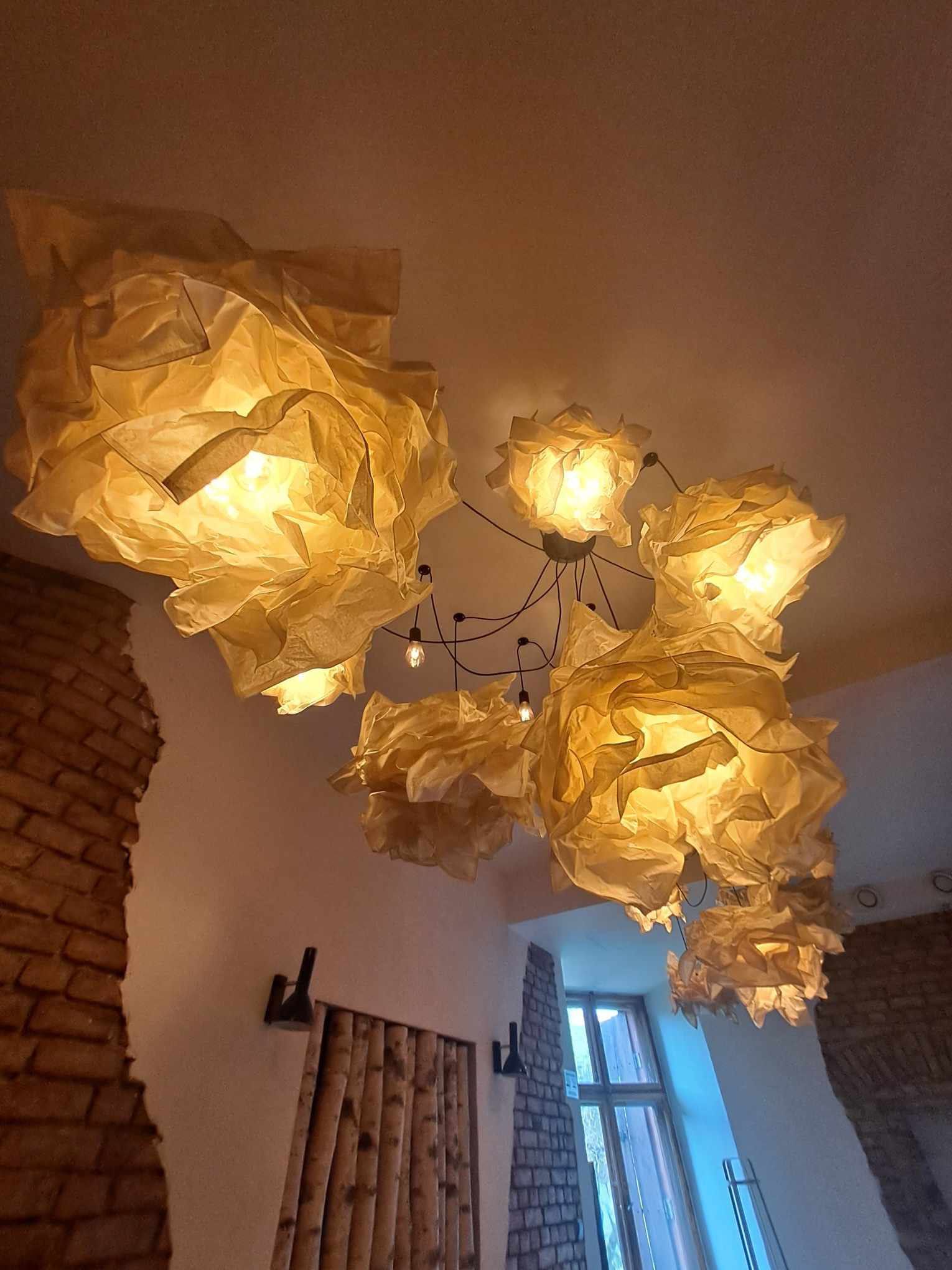 Lampa wisząca "pająk chmurka"