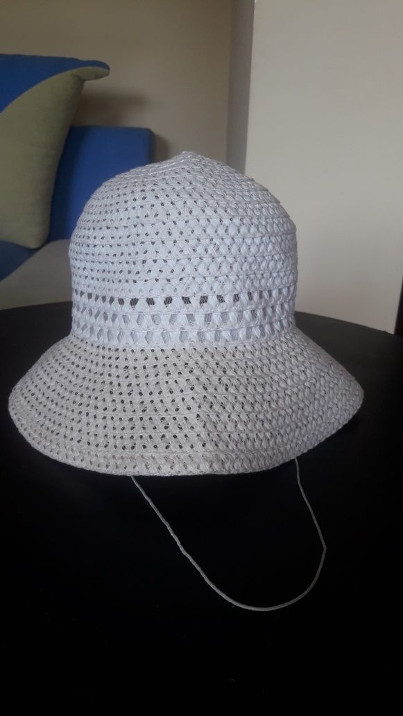 Kapelusz damski,dziewczęcy letni  obw. głowy 52 cm