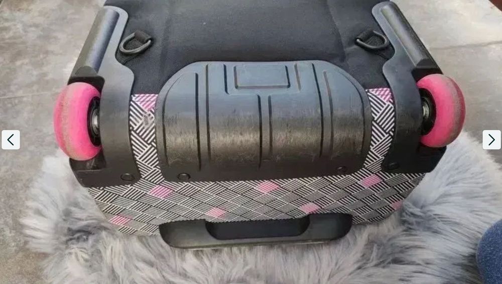 plecak torba walizka na kółkach jansport w kratę kratkę czarna różowa