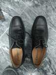 Sapatos pretos p/homem da marca Camport