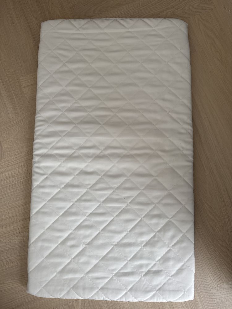 Łóżeczko składane turystyczne Bugaboo Stardust + torba + przescieradło