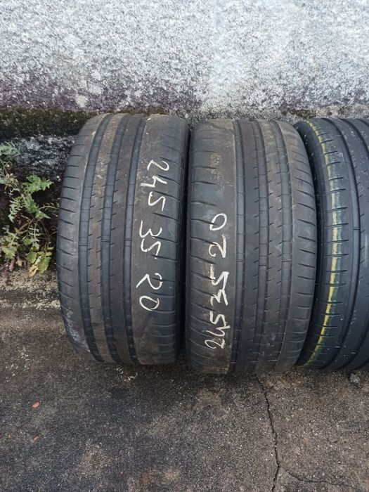 Vendo pneus semi-novos 245/35/20 Michelin