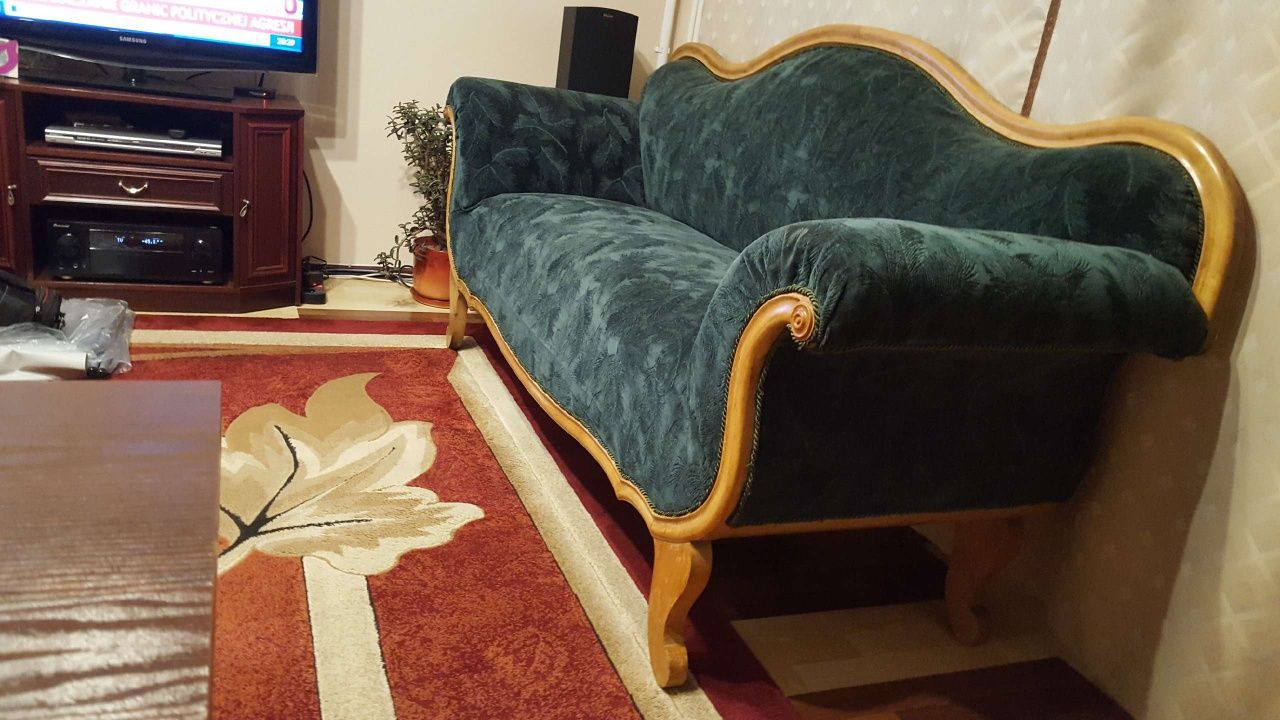 Przedwojenna sofa