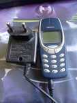Telefon Nokia 3310 z ładowarką