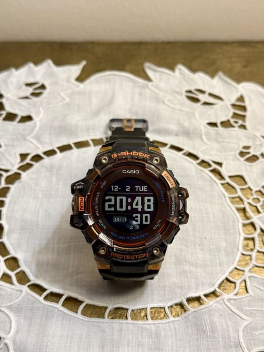 Casio G-SHOCK GBD-H1000 Black x Neon Orange