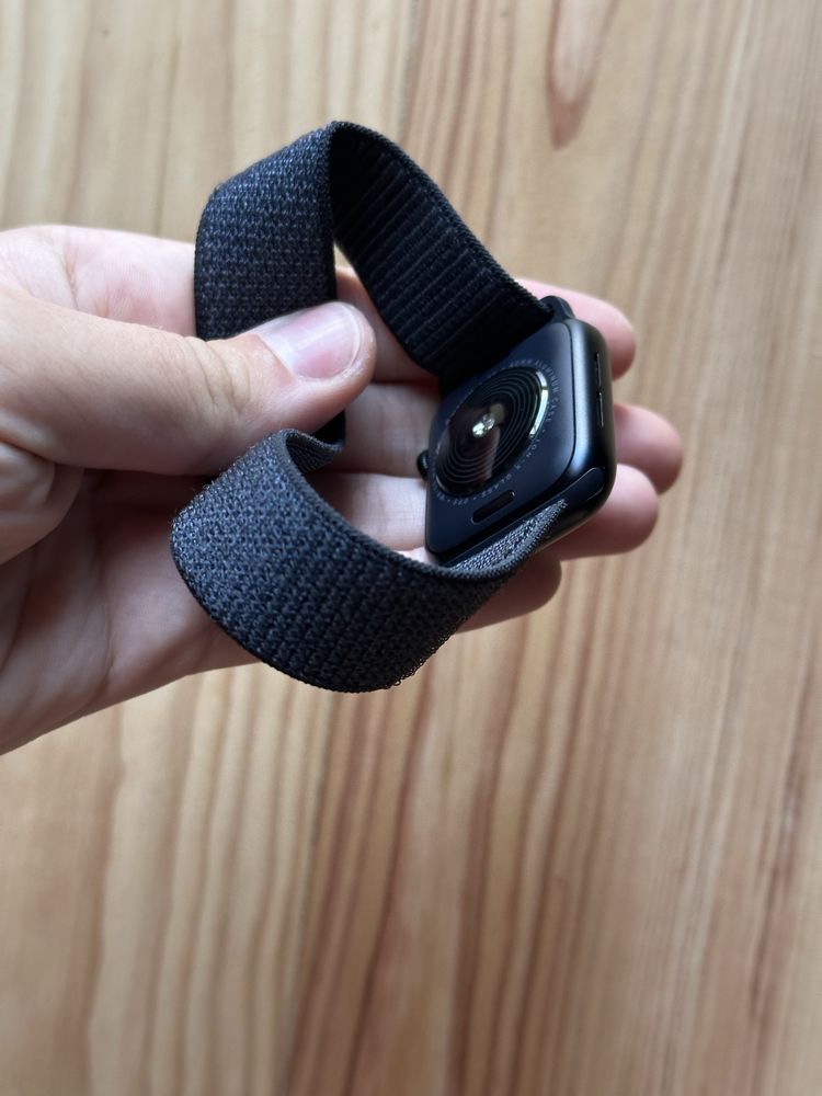 Apple watch SE 2 2024 40 mm Midnight