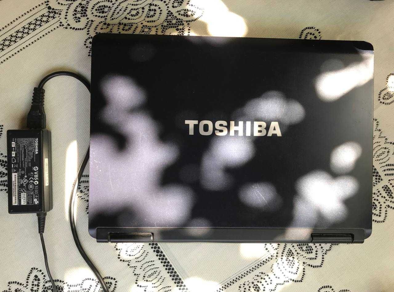 Ноутбук Toshiba Satellite PRO L40. Родная комплектация. Б/У.