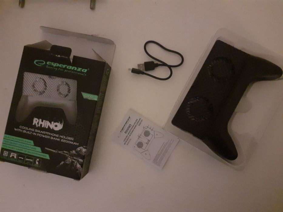Urgente Vendo/troco comendo para telemóvel