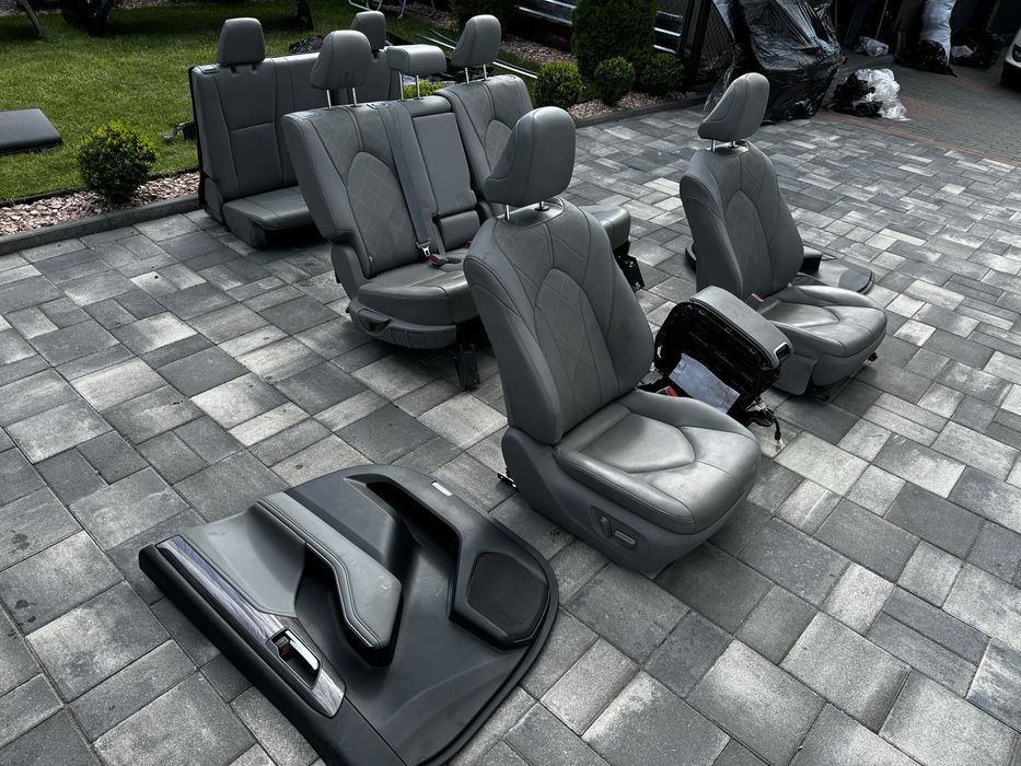 Toyota Highlander 2019-2024 салон сидіння сидения комплект. РАЗБОРКА