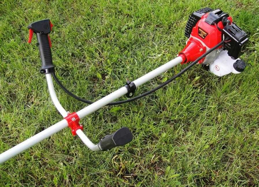 Kosa spalinowa Bestcraft 4,9 KM + 6 szpul + nóż + 3 x tarcze + szelki