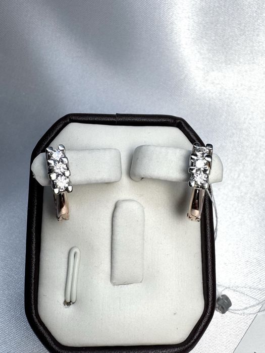 Золоті сережки з діамантами