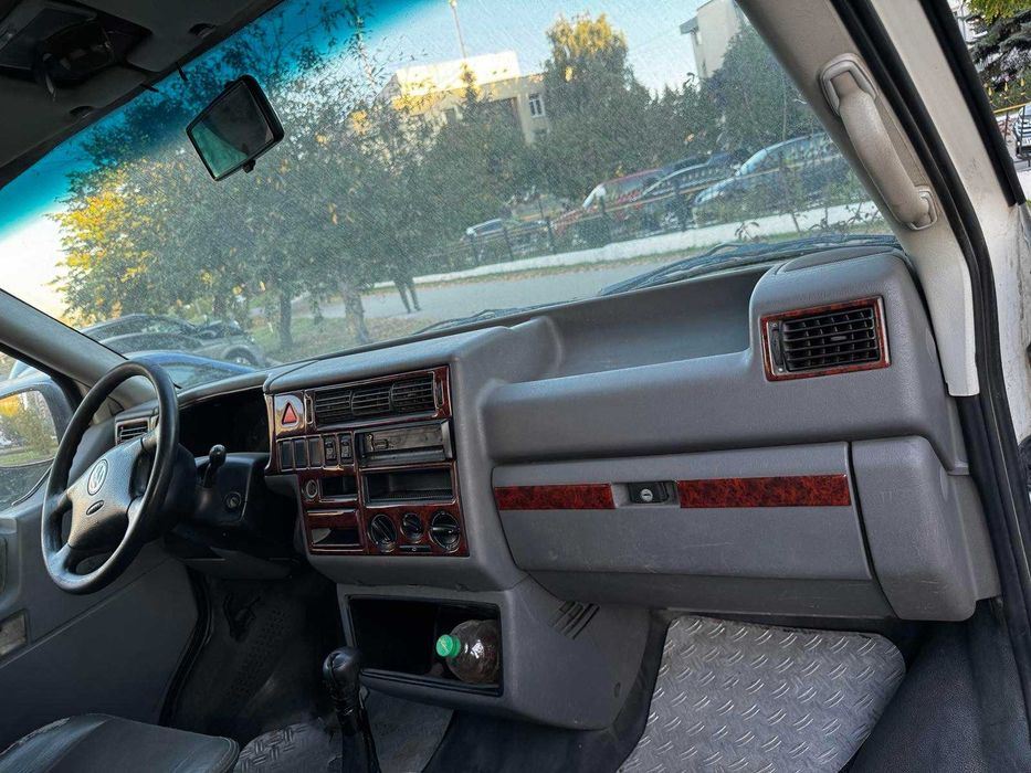 Продам Volkswagen Transporter T4 2003 2.5!