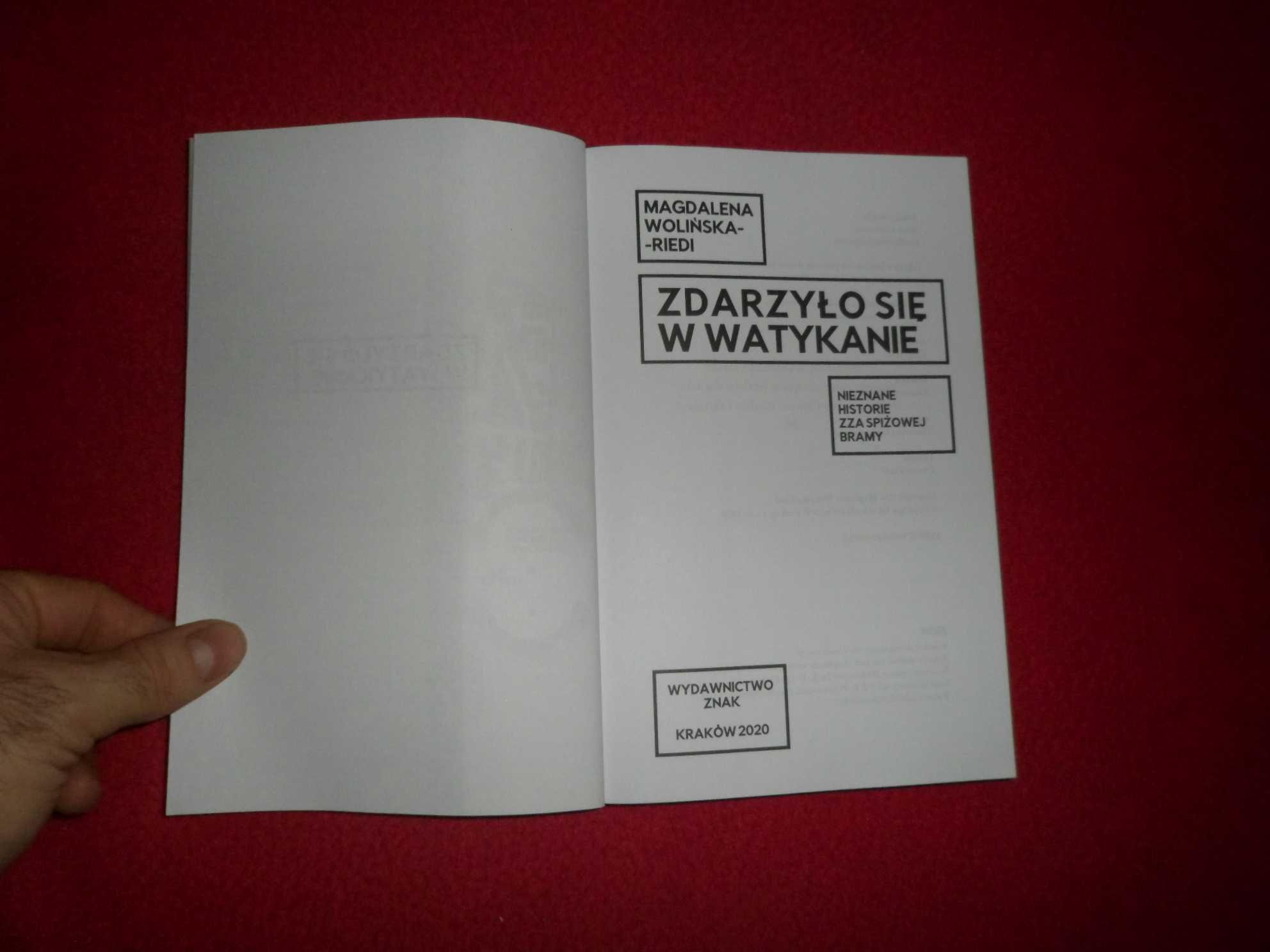 Zdarzyło się w Watykanie - Magdalena Wolińska-Riedi