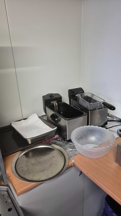 Wynajmę przyczepę gastronomiczną z pełnym wyposażeniem + plac
