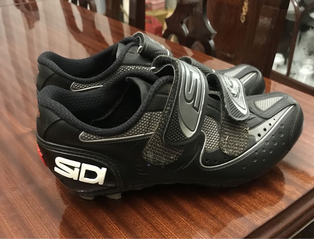 Sapatos de ciclismo 38 como novos