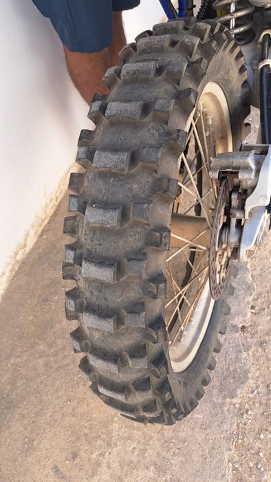 Yamaha YZF 400 Matriculada