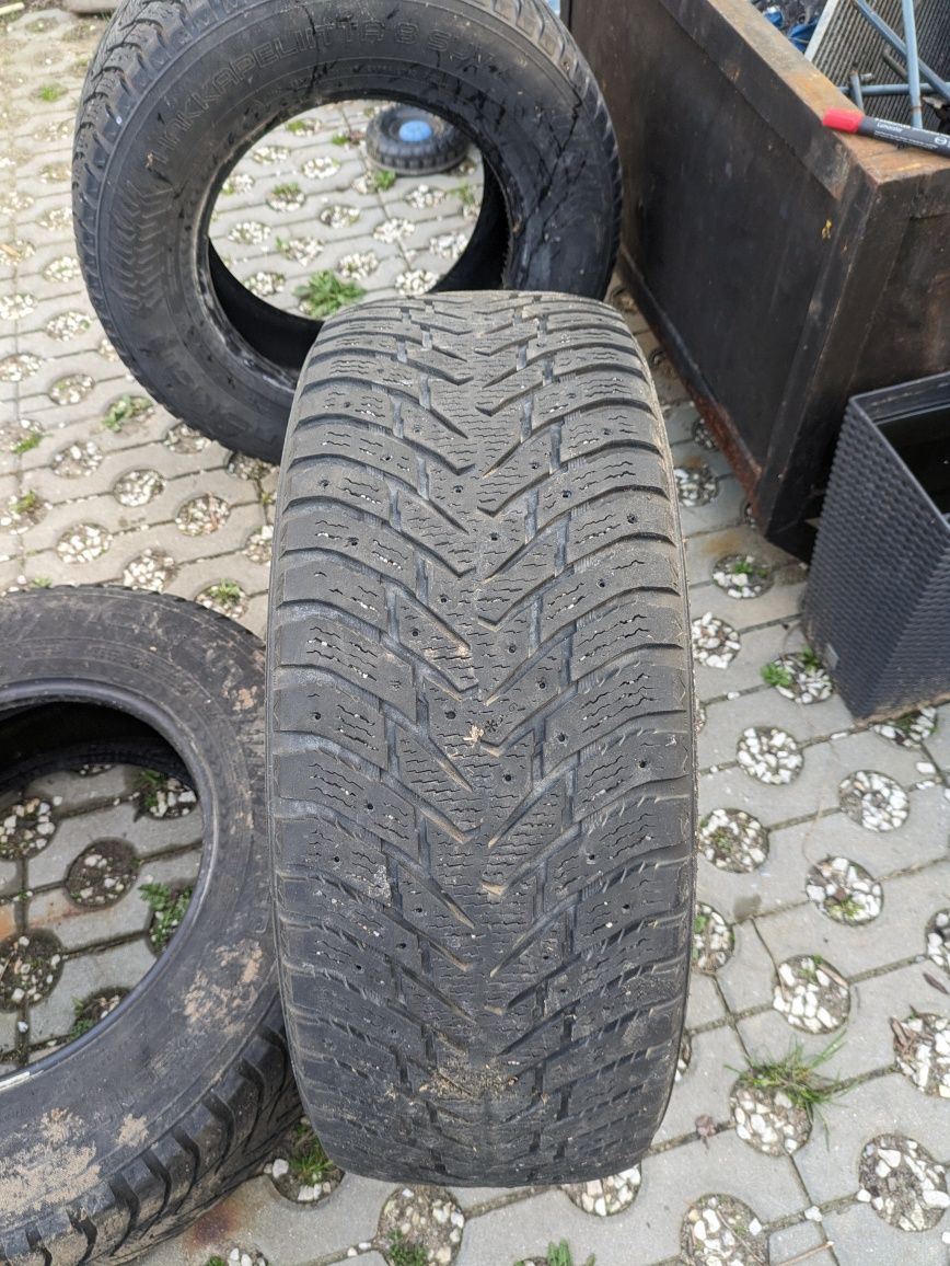 Opony zima Nokian 265/65R17