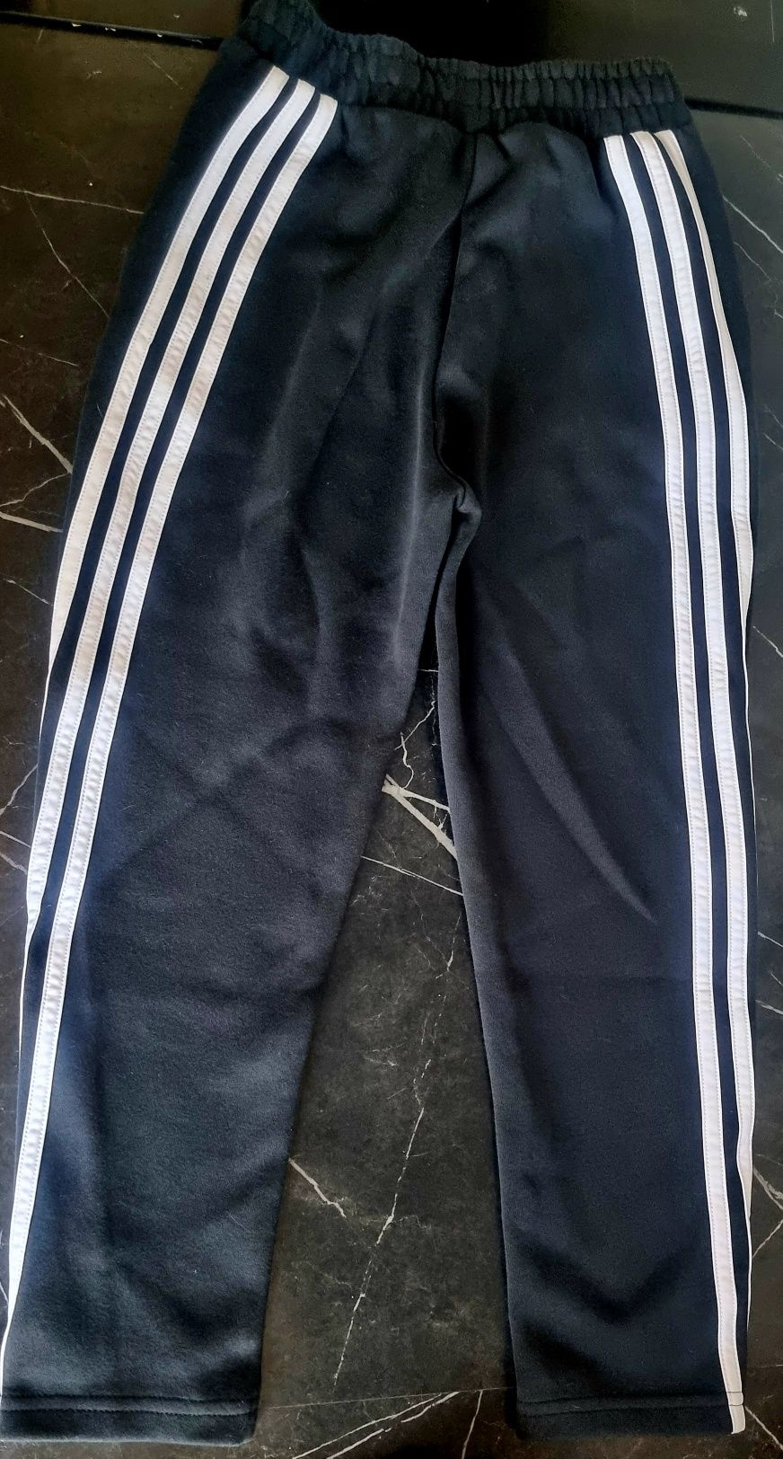 Spodnie dresowe Adidas rozmiar 140