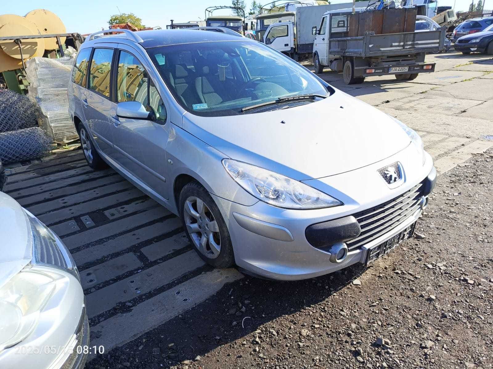 Peugeot 307 SW na części EZRC drzwi klapa maska zderzak