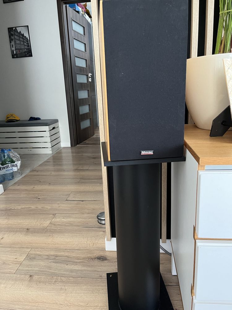 Kolumny dynaudio 1.3 se ze standami