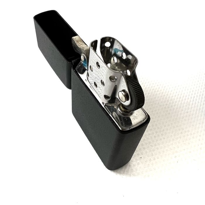 Набор Бензиновая зажигалка Kantai v12 + очищенный бензин форма zippo