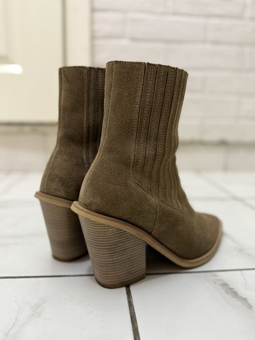 Козаки - ботильйони натуральна замша