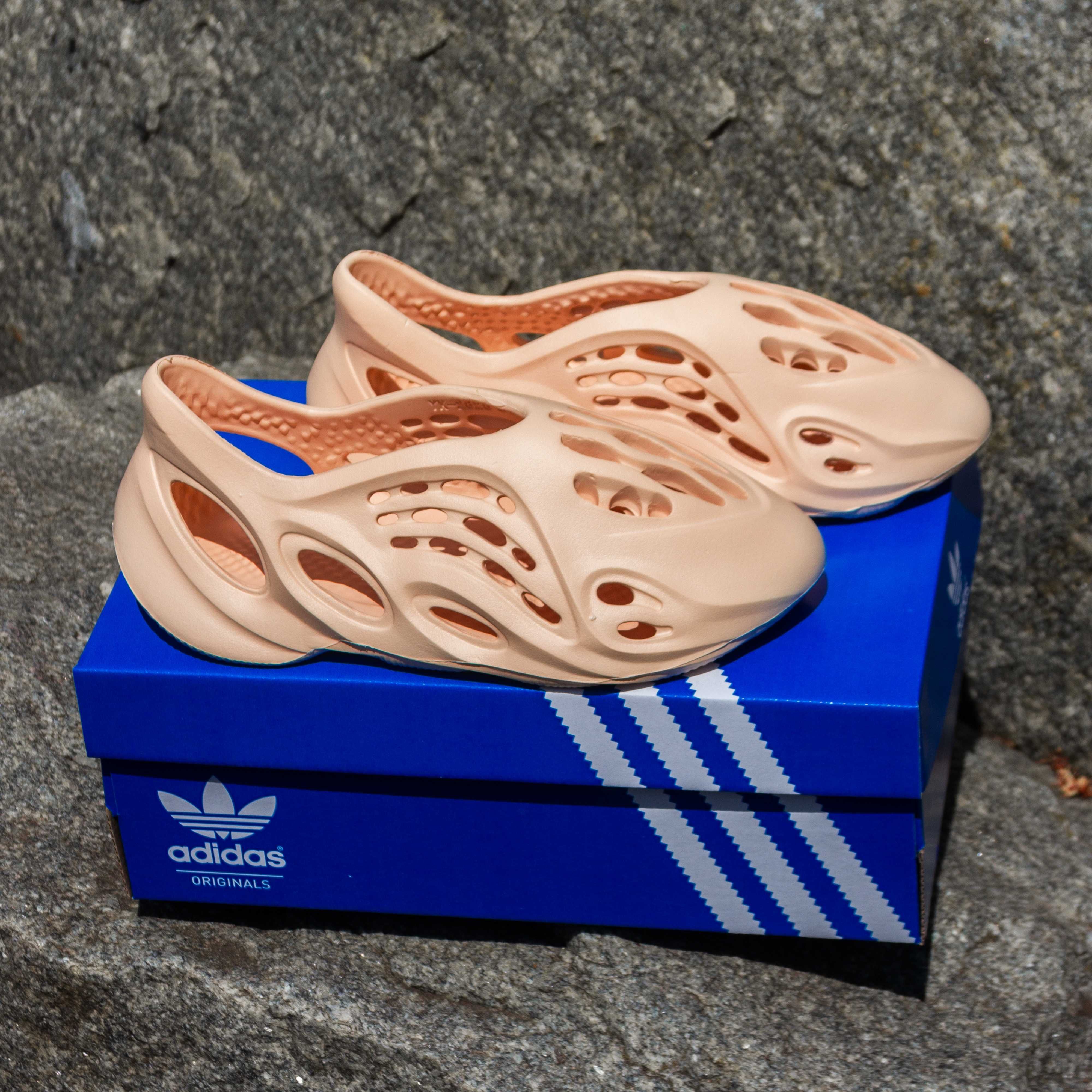 Кросівки тапочки Adidas Yeezy Foam Runner (36-41) чоловічі\жіночі