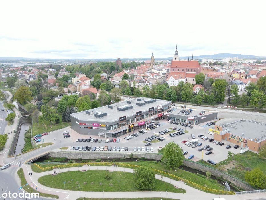 lokale handlowo-usługowe od 300 do 1400m2