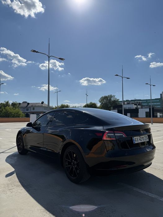 Tesla model 3 2019