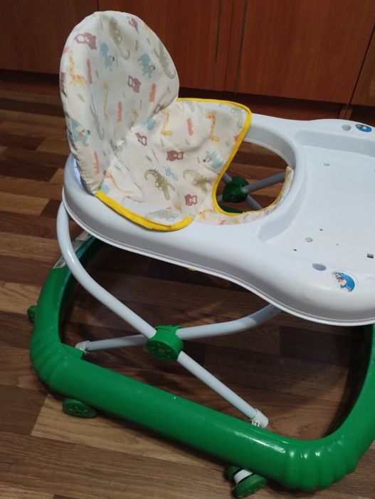 Ходунки дитячі.              .