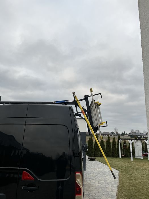 Bagaznik, uchwyt opuszczany na drabine, wieszak do busa