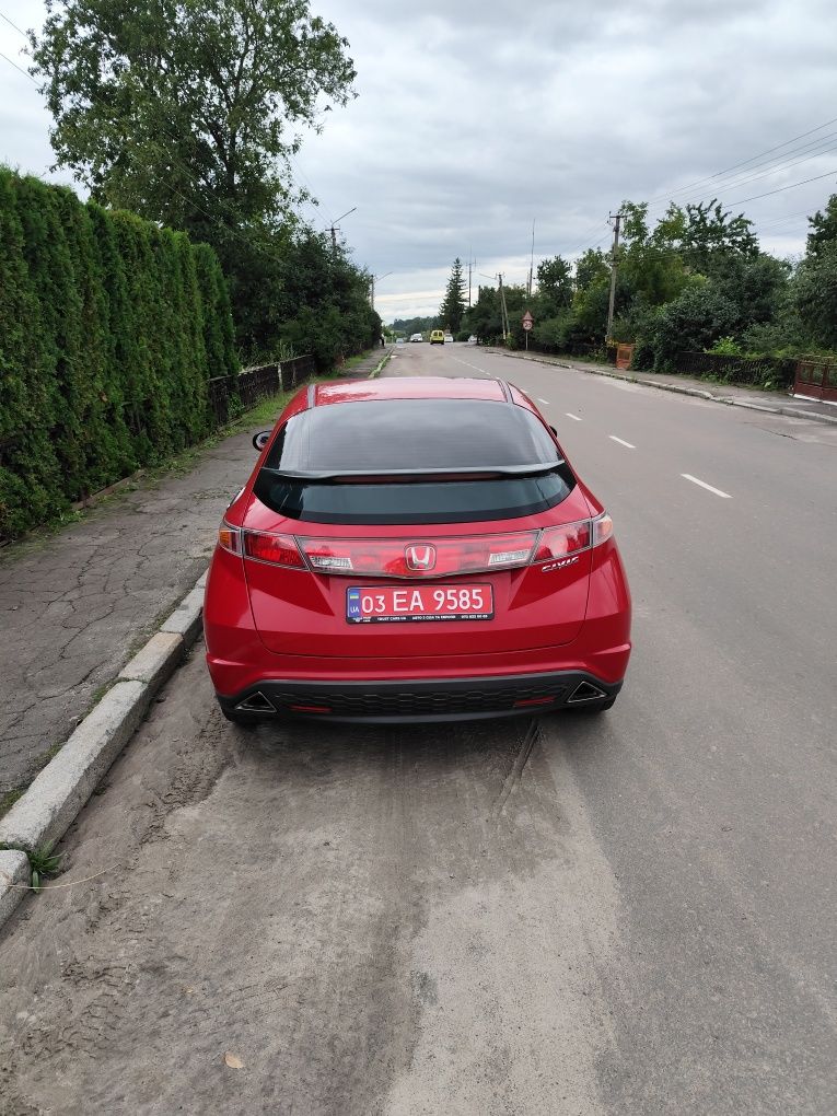 Хонда сівік 1,8бензин