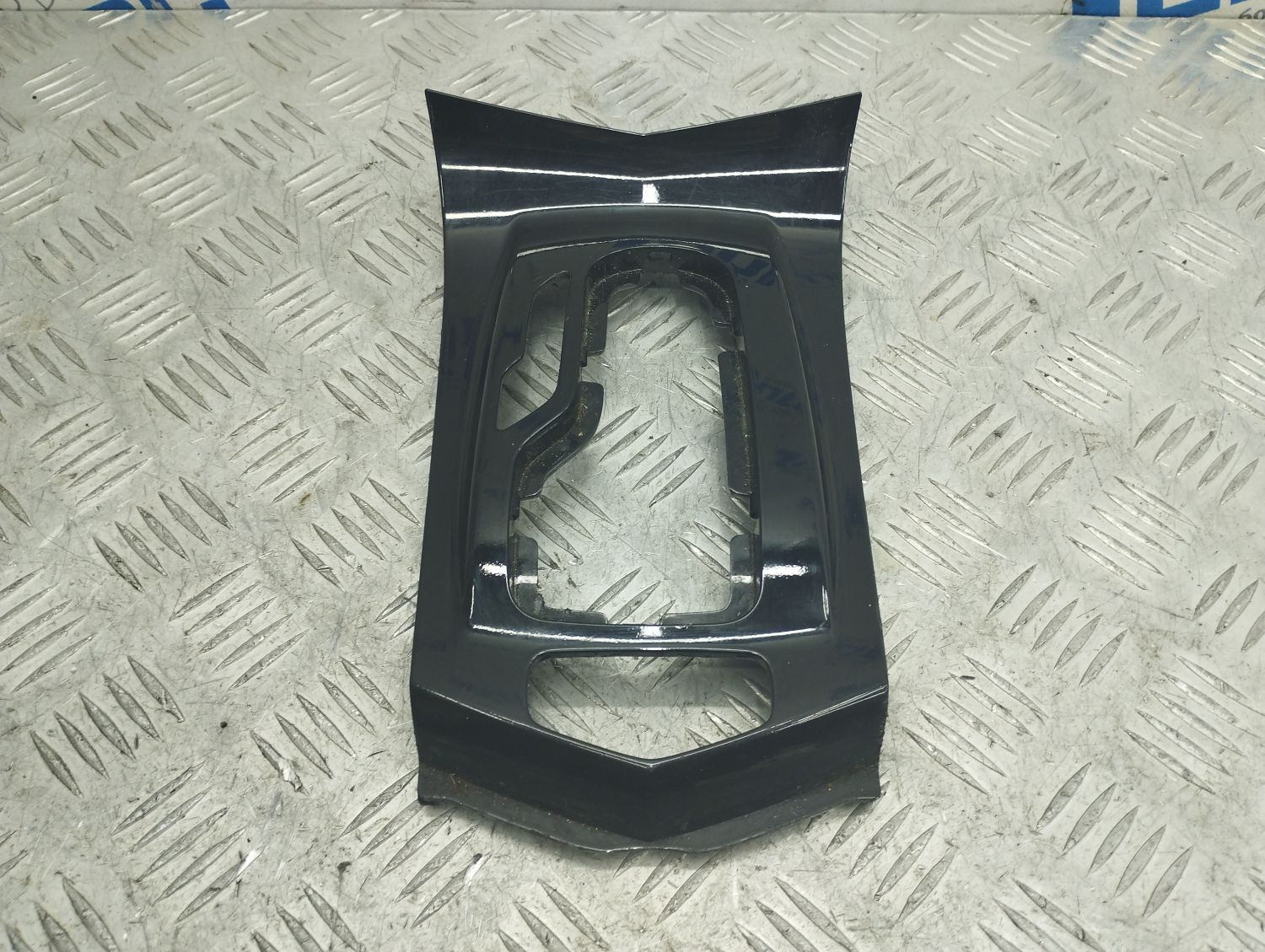 Накладка селектора АКПП 23331377 для Cadillac ATS 2012-2019