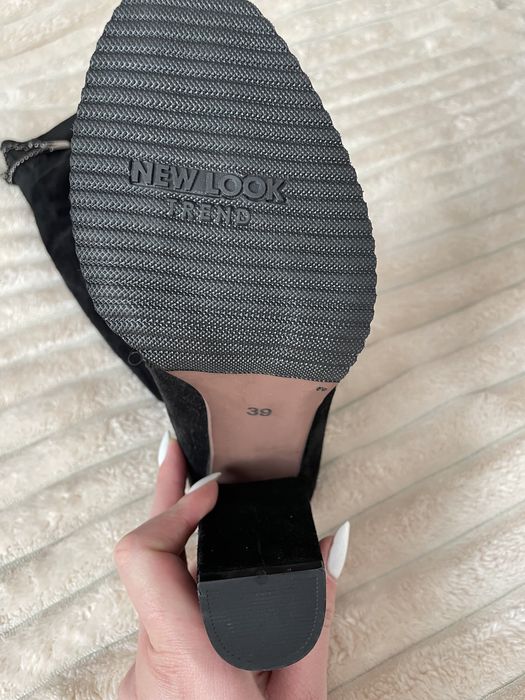 Замшеві жіночі сапоги New Look, 39 розмір