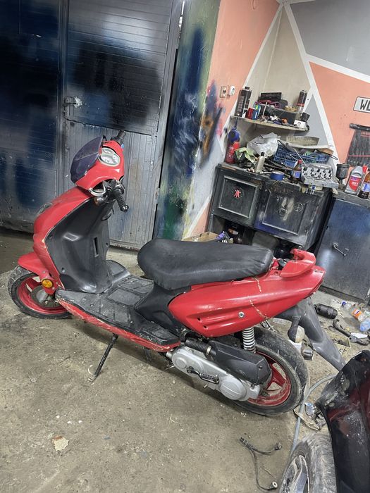 Продам скутер 80сс