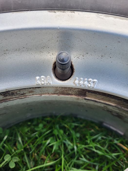 VW  195/65 R15 5x112 KBA44437 Barum Brillantis 2