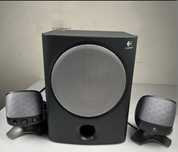 Colunas som Logitech X220