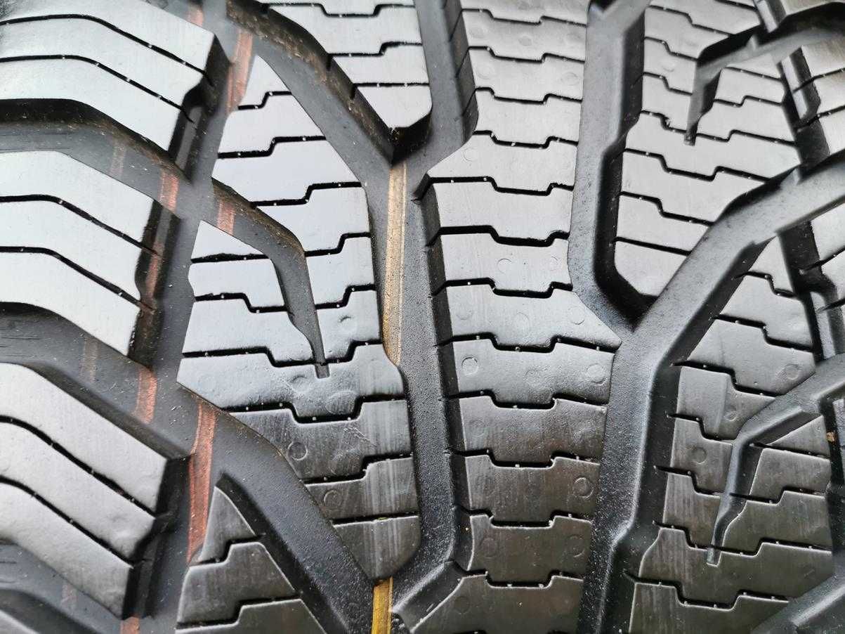 225/50 98V R17 UNIROYAL 2020r 8mm Całoroczne jak NOWE Opony 4szt