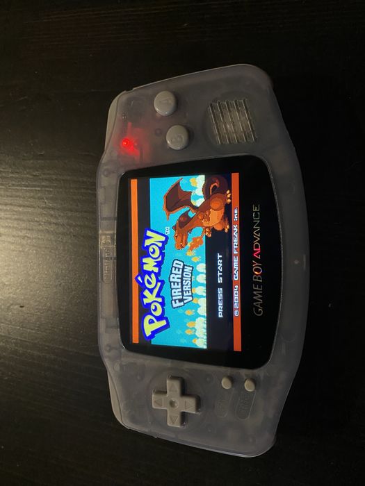 Gameboy Advence + EZflash + 32gb + akumulatory + wszystkie gry