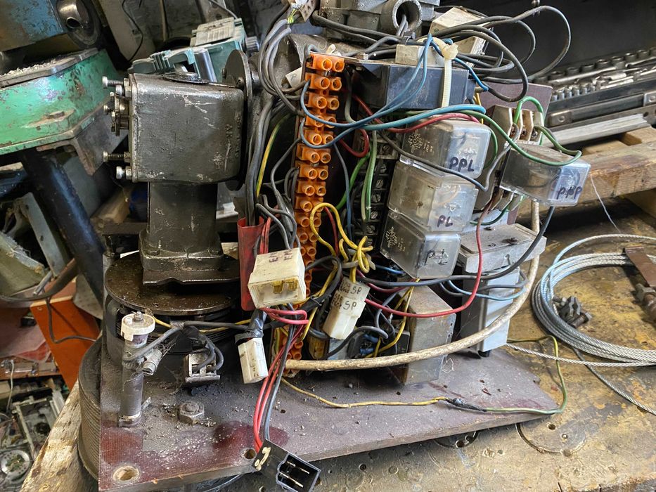 mechanizm napedu bramy na linke