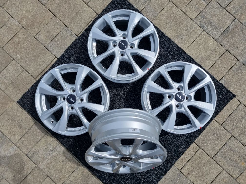 KIA 15" Picanto Rio Stonic Nowe felgi aluminiowe 4x100 srebrne