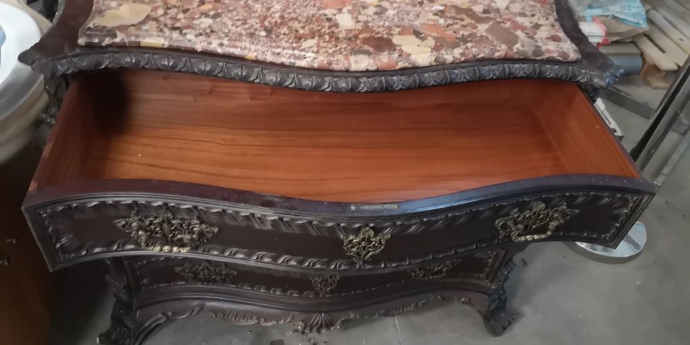 Cómoda estilo D. João