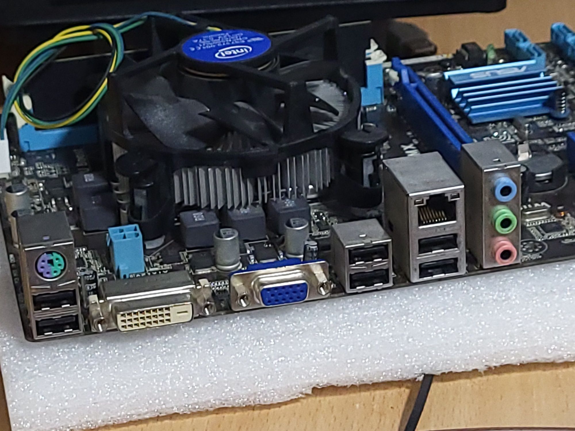 Intel Core I7-3770 + Asus P8H61-MX + 16GB DDR3