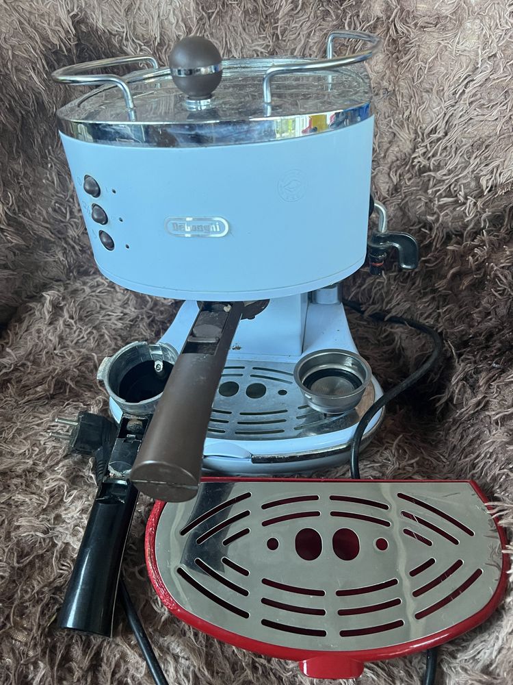 Каво машина Delonghi
