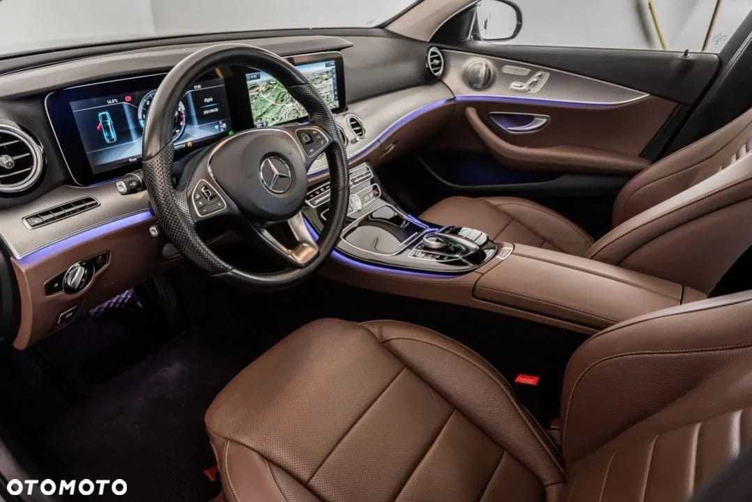 Mercedes  klasa E W 220 D