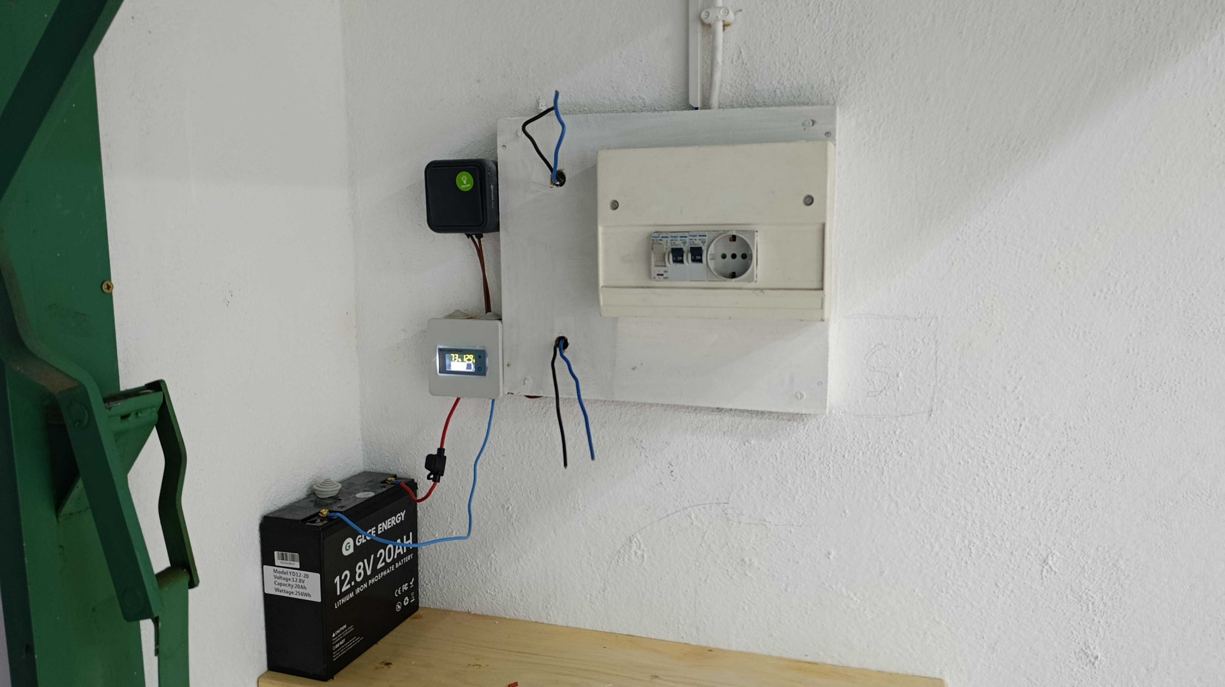 Garagem BOX 20 m2 com luz e água
