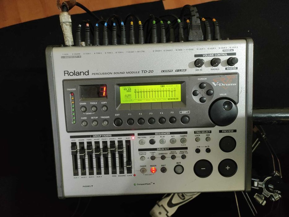 Roland TD 20 em bom estado geral