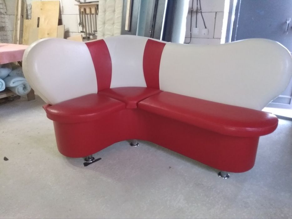 Перетяжка м'яких меблів