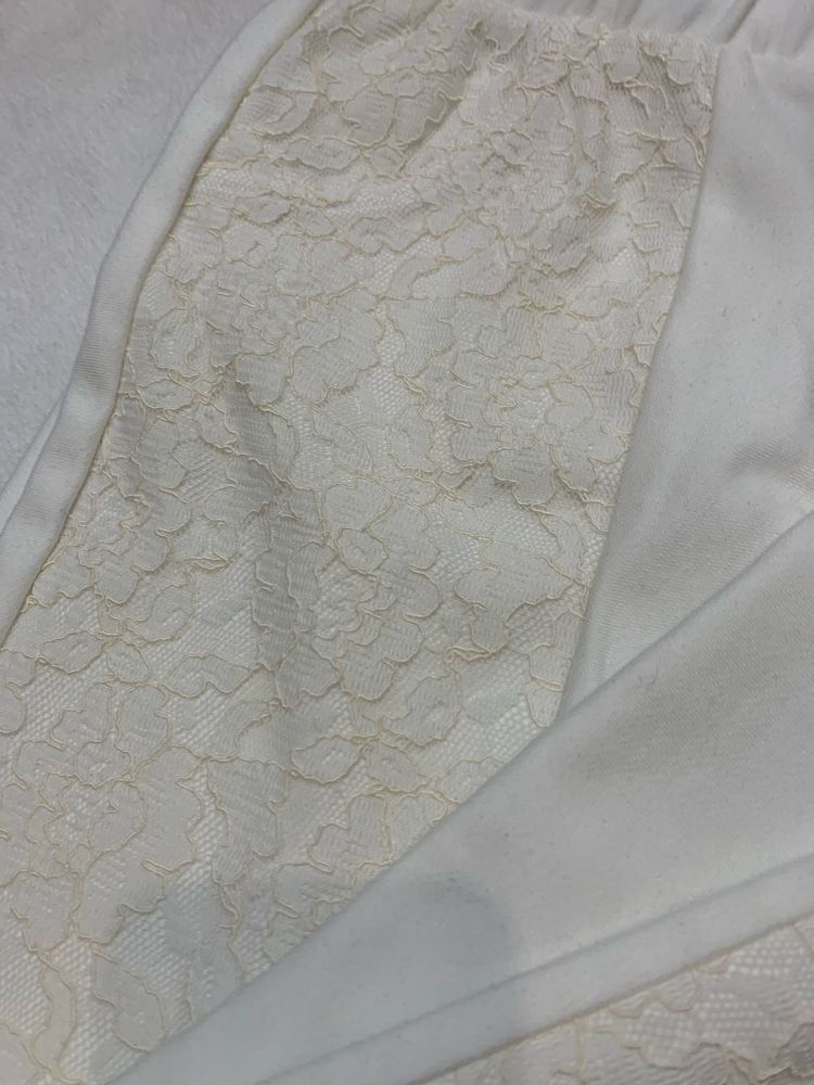 Calzedonia nowe spodnie kremowe legginsy rozmiar s
