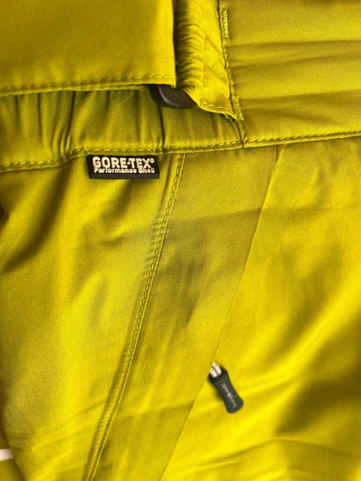 Лижний костюм з recco, gore-tex, trangoworld